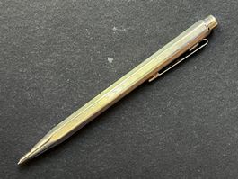 Caran d’Ache Ecridor Kugelschreiber Chevron versilbert bc