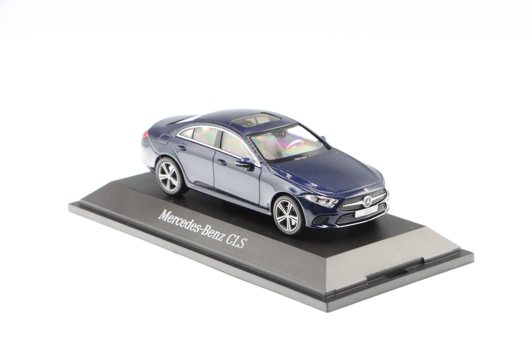 Mercedes-Benz Modellini d'auto: Mercedes CLS 2018 1:43 Norev – Nuovo e nell'imballaggio originale da Bühl b.Aarberg venduto da modelldiecast 9