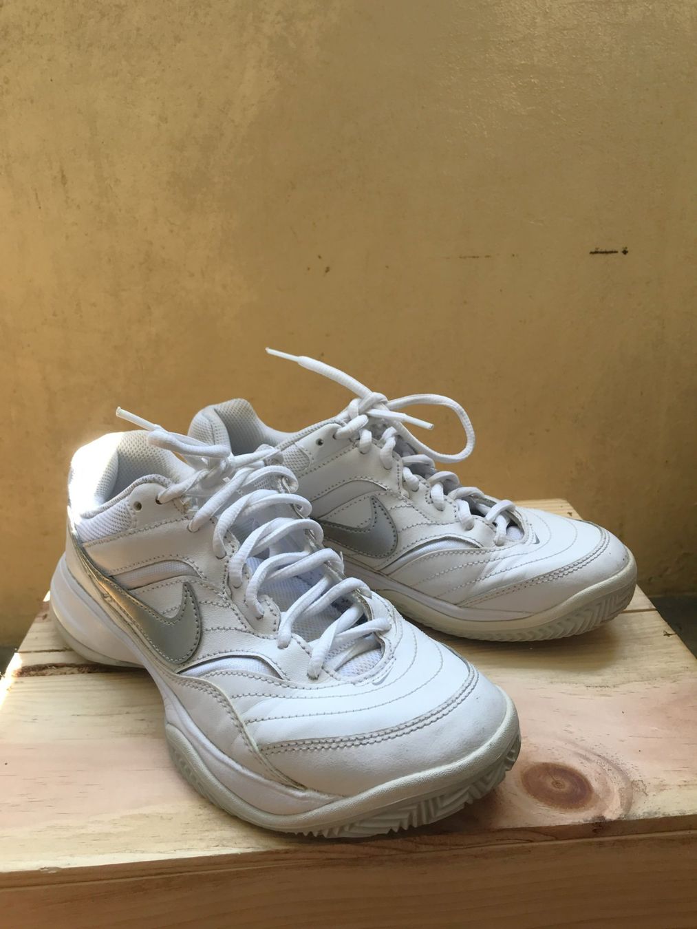 Nike Scarpe da donna: Sportschuhe Nike Courte Lite – Usato da Basel venduto da dav_2jmd