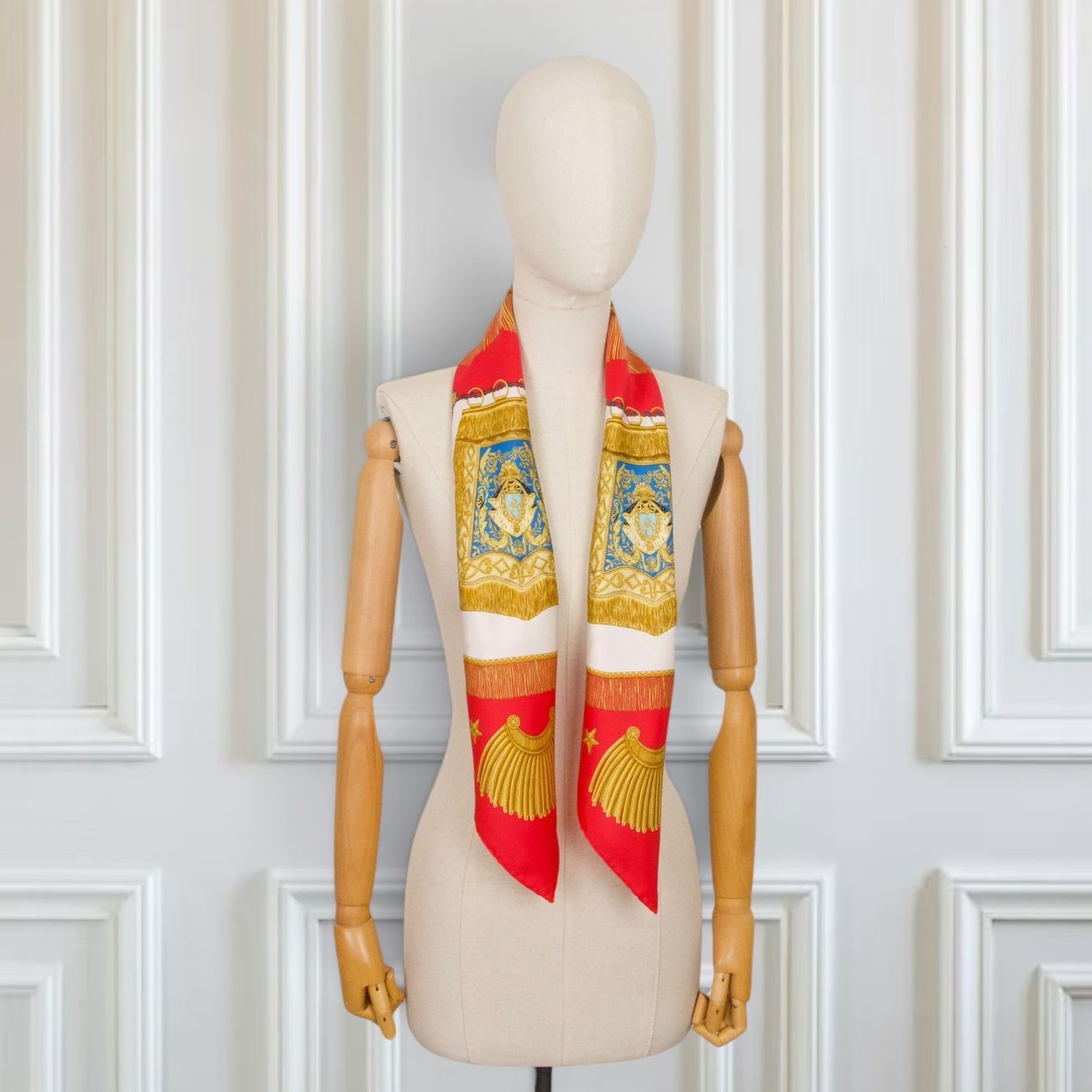 Hermès Foulard & Sciarpe: Hermès Carré "Poste et Cavalerie" rot – Usato da Binningen venduto da Designerlabels 2