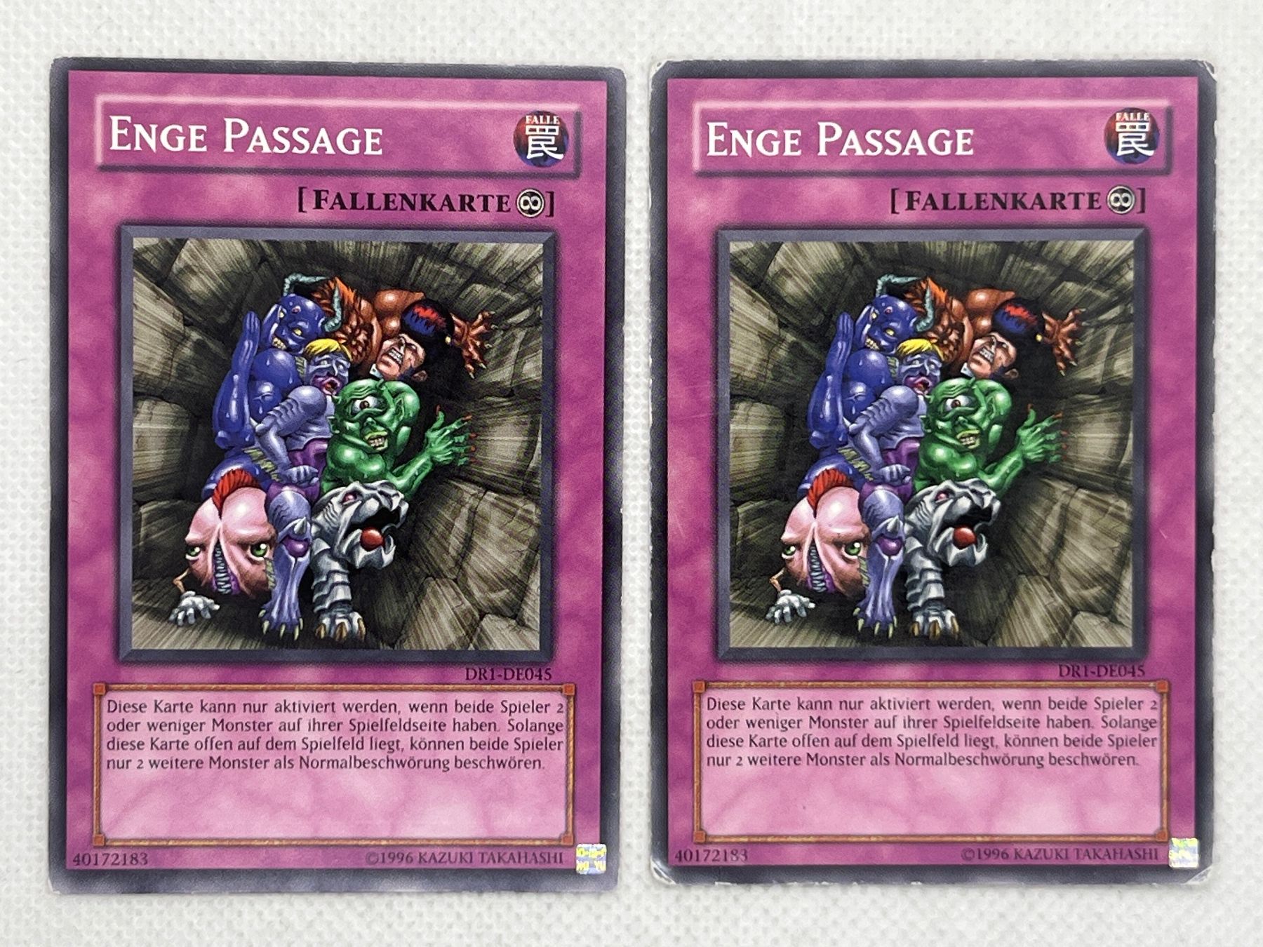 Yugioh Carte collezionabili: Yu-Gi-Oh! Enge Passage DR1-DE045 Deutsch Common 2x – Usato da Hinterkappelen venduto da Kim1992