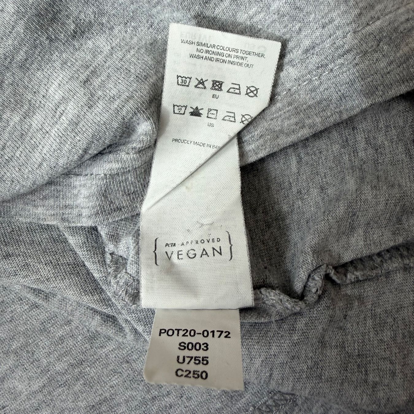 Jet Set T-shirt: hellgraues JET SET T-Shirt 🩶 – Usato da Zürich venduto da ClosetQueen 9