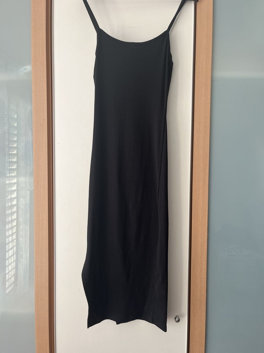 Vestiti: Schwarzes midikleid mit Schlitz – Nuovo (secondo la descrizione) da Bellikon venduto da Ruth_62 1