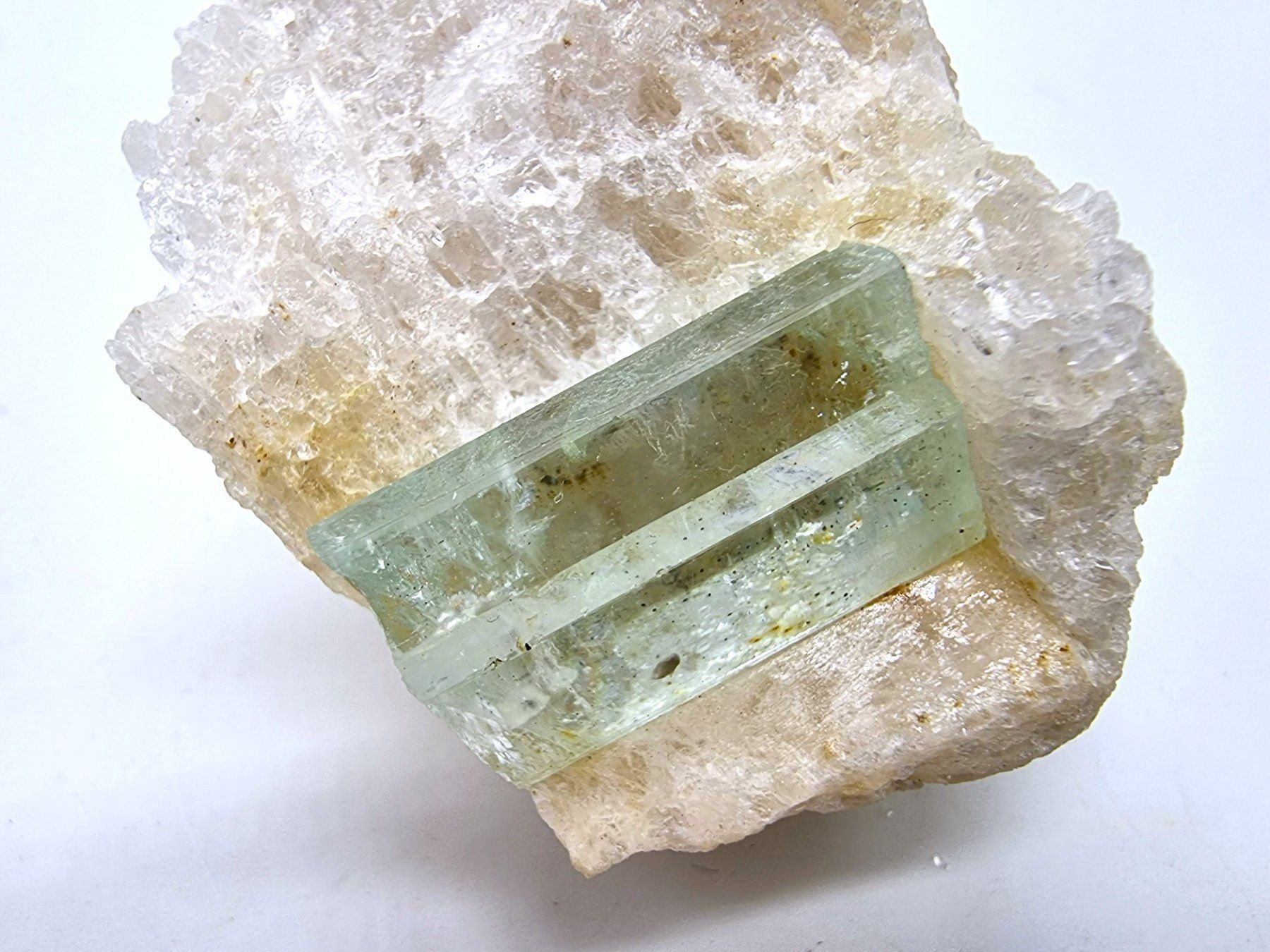 Minerali & Pietre curative: Aquamarine Beryl Gilgit, Gilgit District, Gilgit-Baltistan – Usato da Figino venduto da minshop
