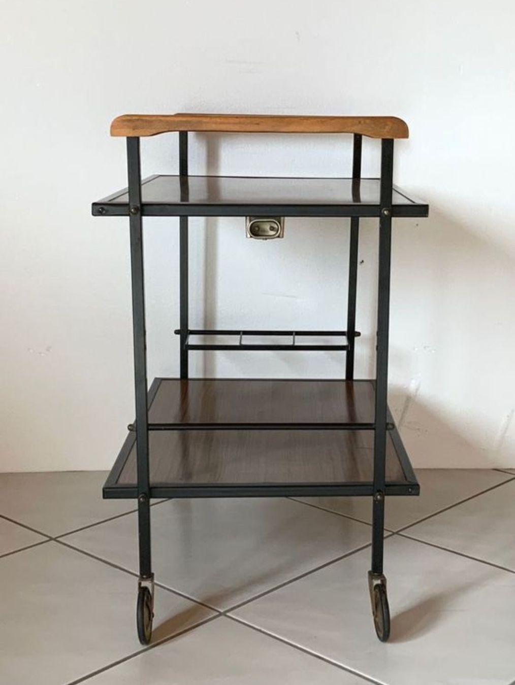 Carrelli di servizio: Vintage Bar Cart / Drinks Trolley – Usato da Villaz-St-Pierre venduto da Schneq89 3