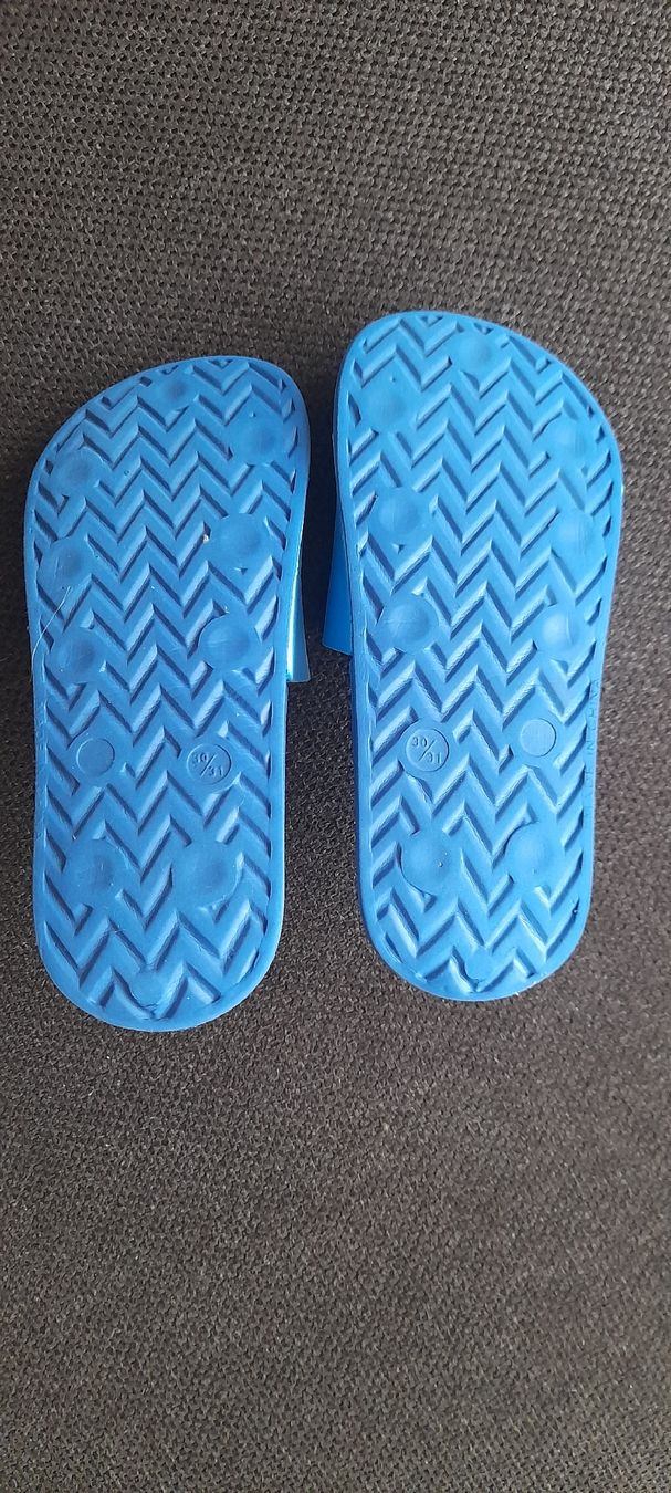 Scarpe per ragazzi: Badeschuhe 30/31 – Usato da Sulz AG venduto da Zissi31324 1