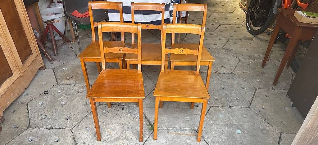 Chaises: Stühle antik – D'occasion à Matten(St.Stephan) par ren_r8tw