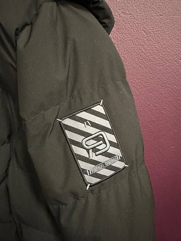 Jacken: EMP Winterjacke – Gebraucht aus Watt von nad_h9db 1