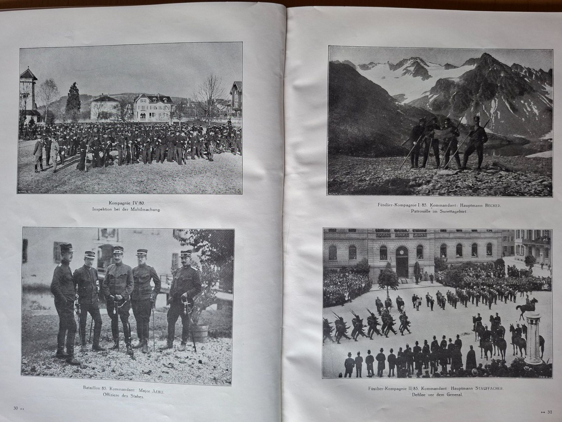 Libri: Schweizer Armee Militär Buch 1915 – Usato da Schwanden Sigrisw venduto da pho_2mc9 4
