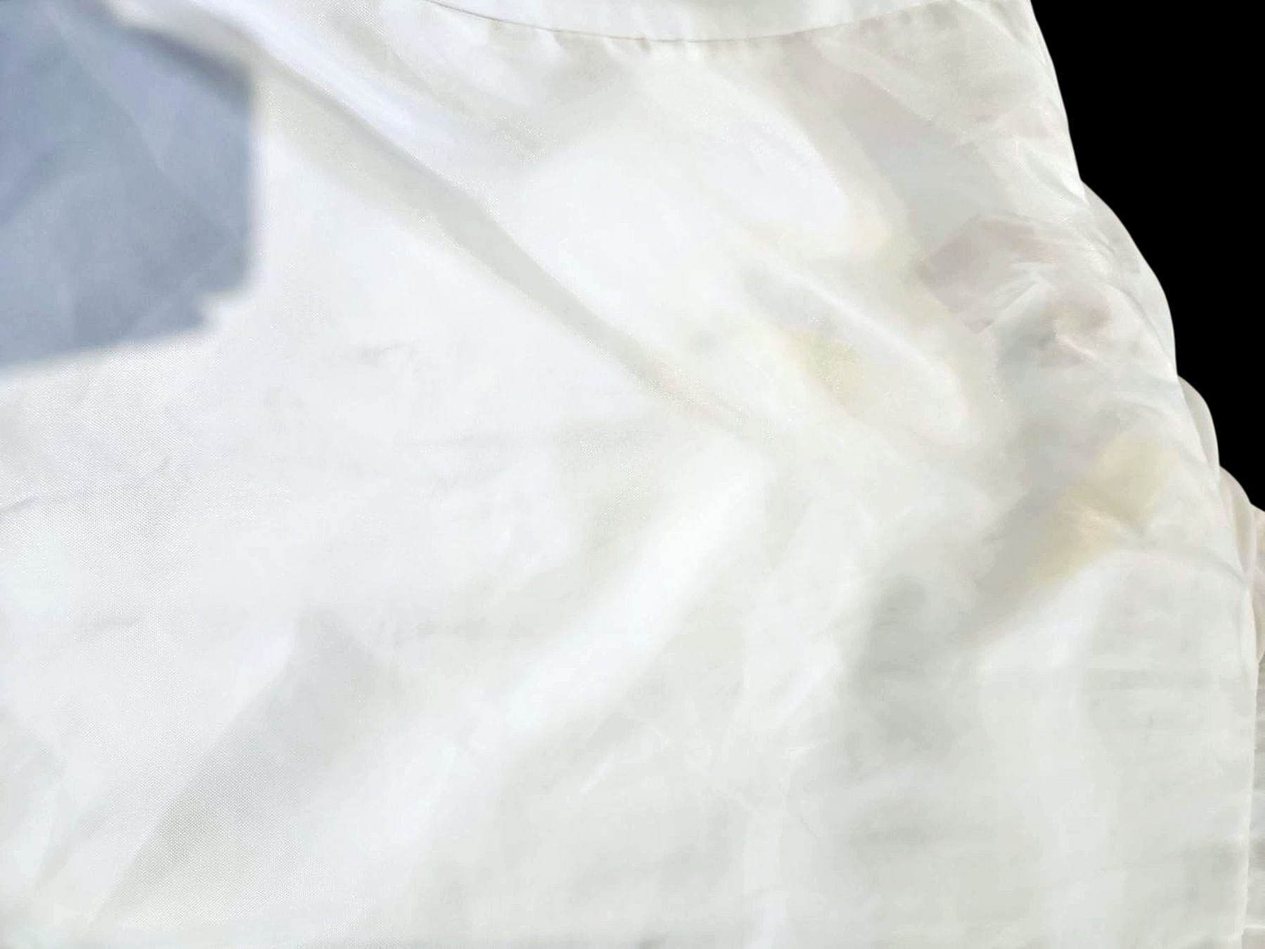 Giacche: Weiße Windbreaker-Jacke mit gesticktem Aufnäher – Usato da Zug venduto da vinokilo 3