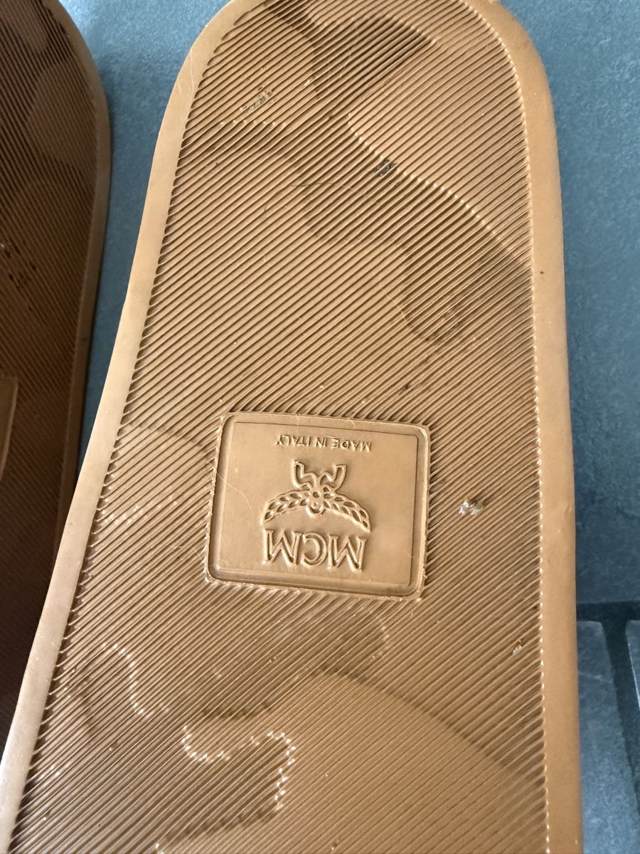 Mcm Scarpe da donna: MCM Slides gr 38 wie neu! – Usato da Uttwil venduto da Mio092152 3