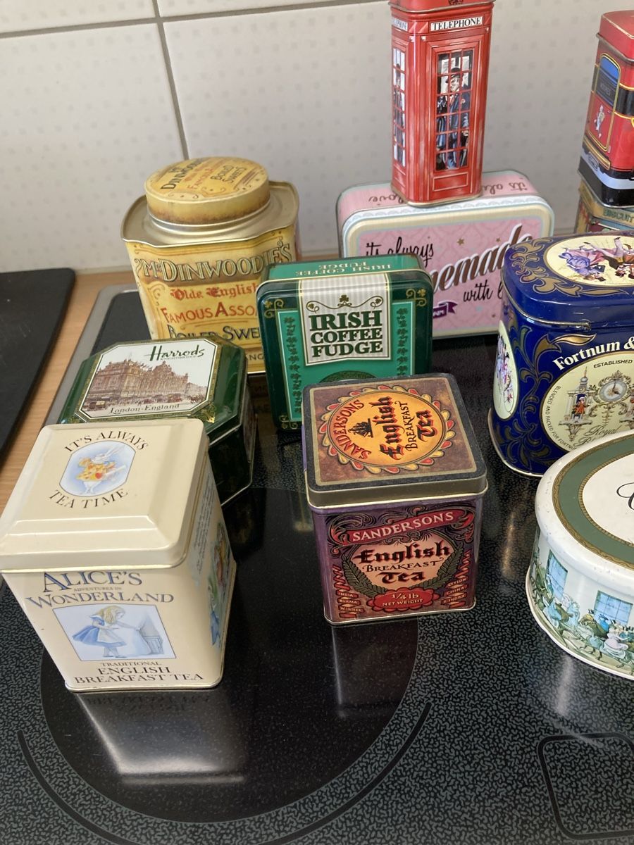 Toutes les décorations: Englische Blechdosen 12 Stk. – D'occasion à Schaffhausen par christamawe 2