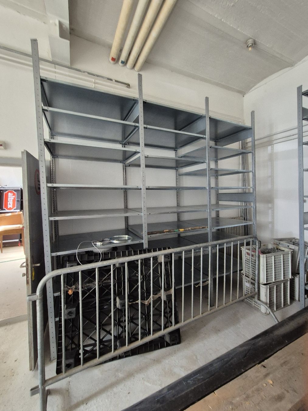 Scaffali: Lagerregal / Gestell  – Usato da Oberägeri venduto da Kenwood4 1