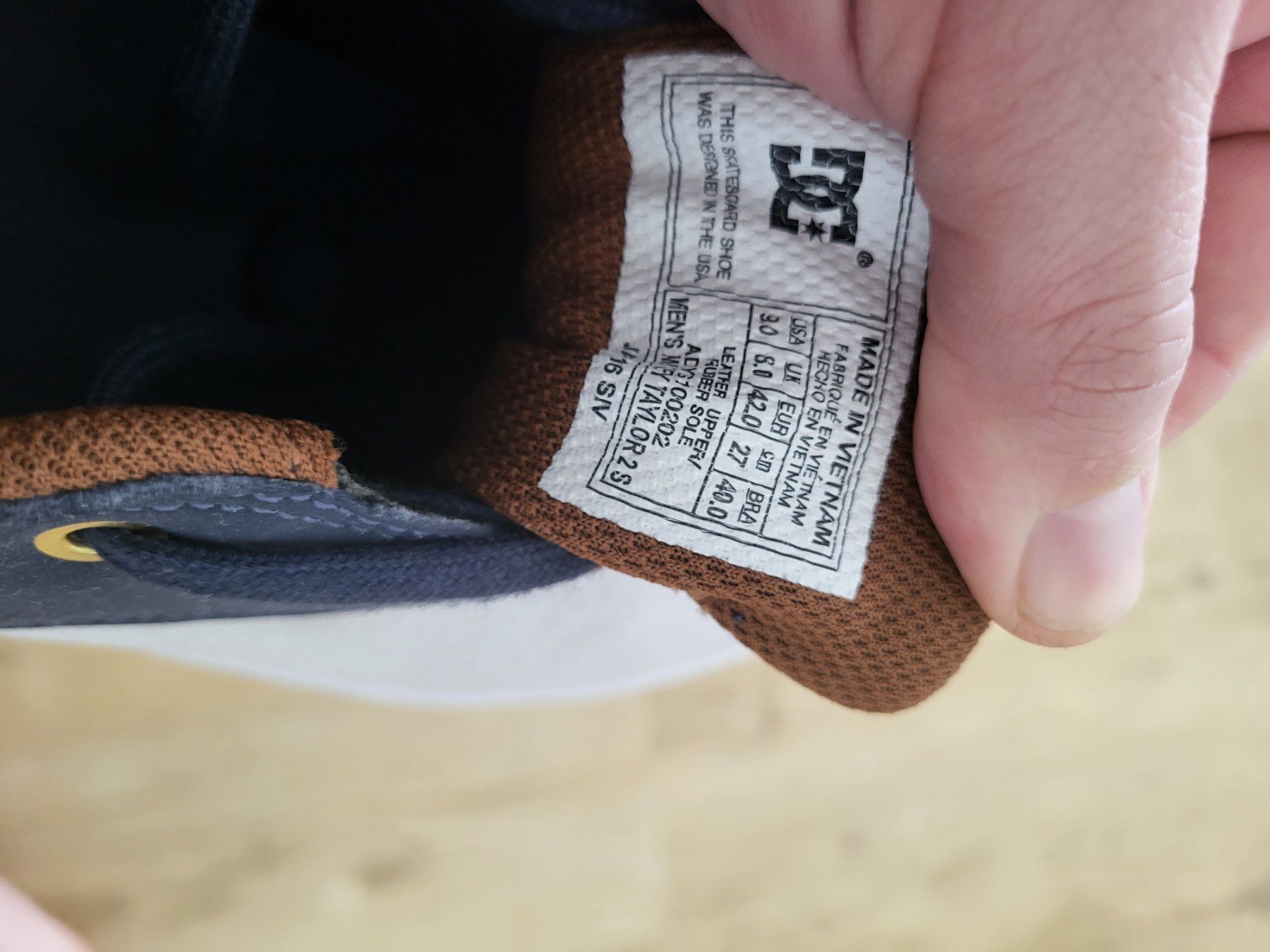 Scarpe da uomo: DC Schuhe Gr. 42 - Neu- Skaterschuhe Sneaker – Usato da Niederhelfenschwil venduto da Bruce019 1