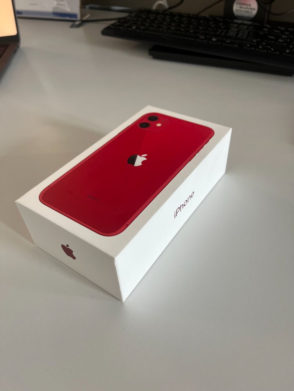 Apple Telefoni cellulari / Smartphones: iPhone 11 64GB Rot Red super Zustand – Usato da Basel venduto da Tim_Basel 4