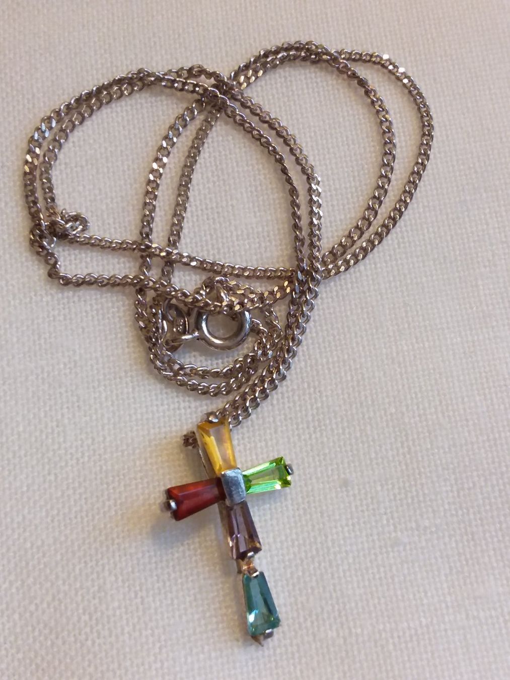 Catenine: Sterling Silber Kette mit Silber buntem Kreuz – Usato da Zürich venduto da helsan