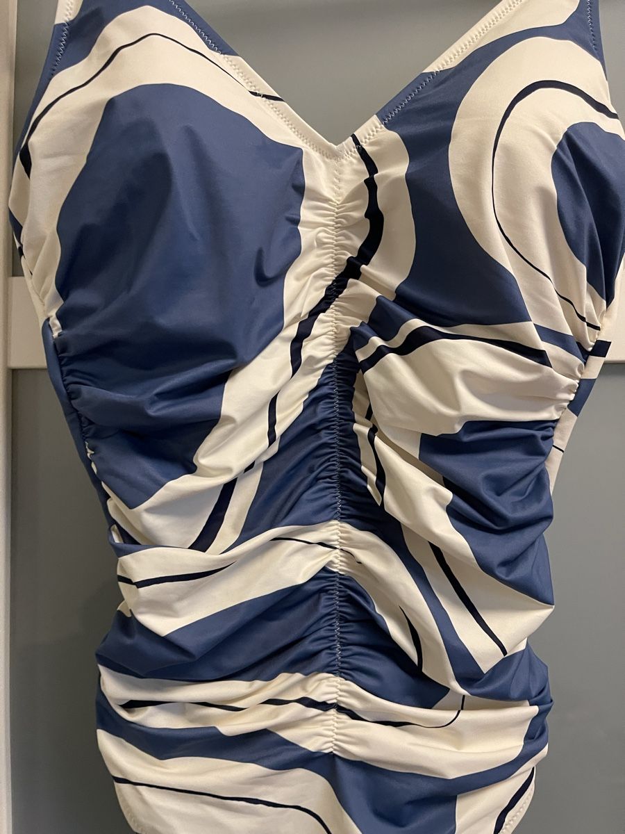 Triumph Costumi da bagno & Bikini: Neue Einteilige Bade Kostüm – Nuovo (secondo la descrizione) da Zürich venduto da favdiu11 4