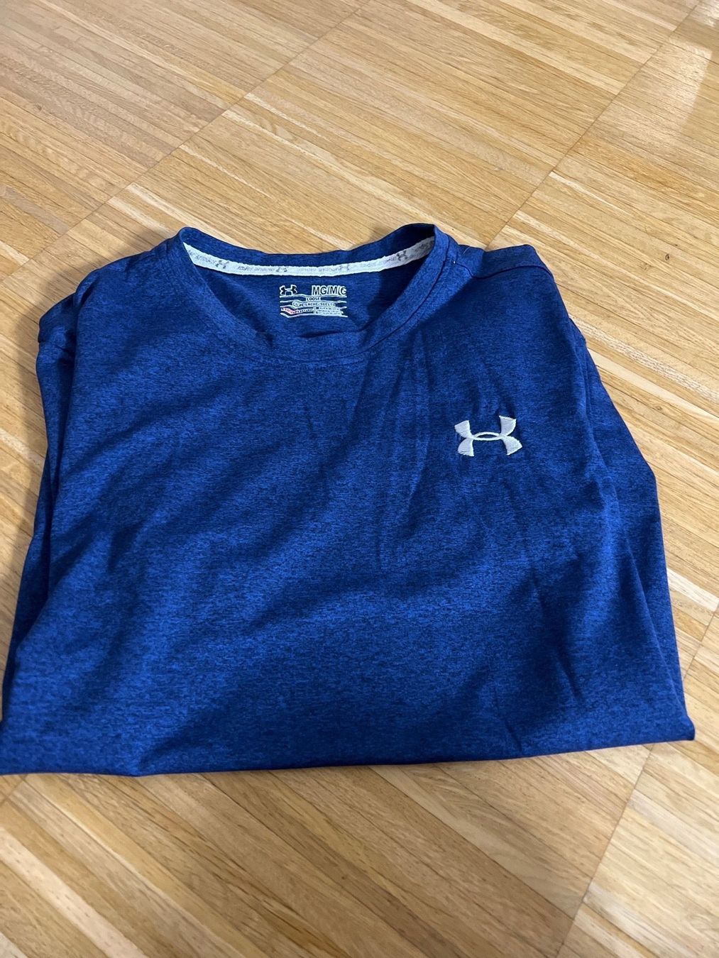 Head T-Shirts: Head – Gebraucht aus Menzingen von Dali2504