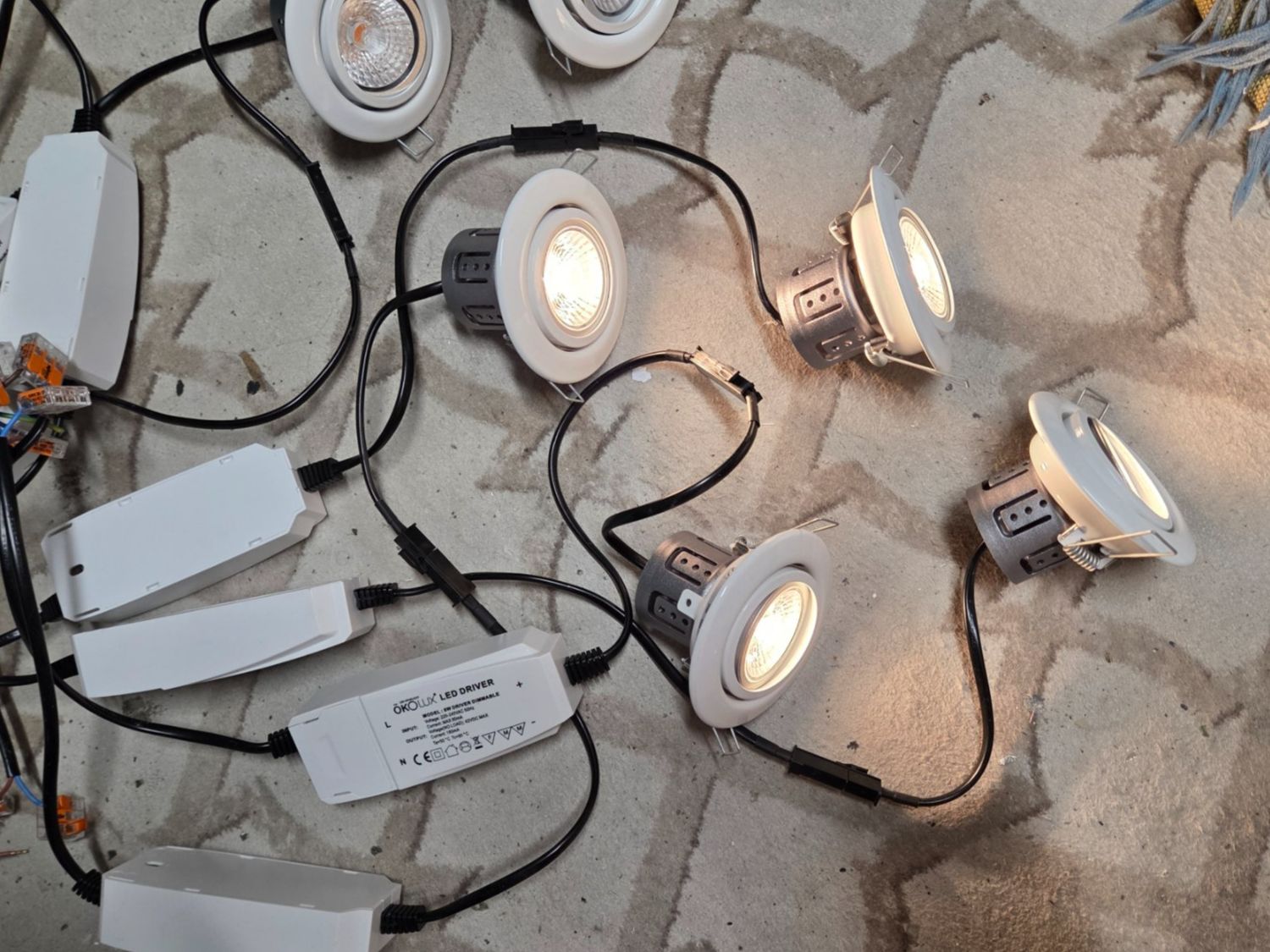 Lampadari & plafoniere: LED Einbaustrahler Nobile D3830 Einbauleuchte Spot Schwenkba – Usato da Zürich venduto da Alibaba1234 4