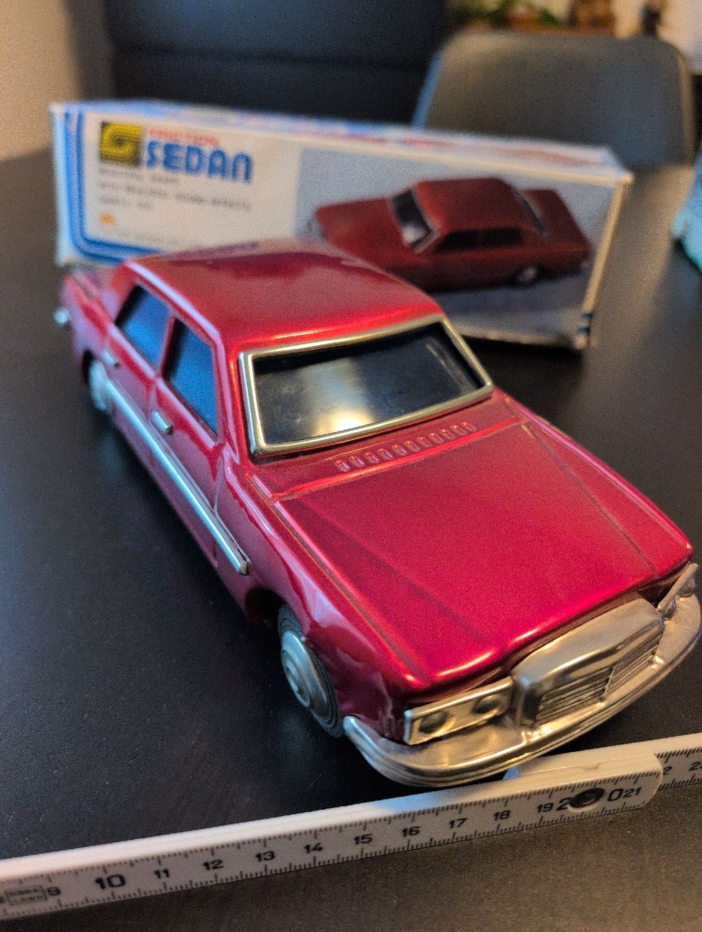Modellini d'auto: Vintage Blechauto Sedan – Usato da Horw venduto da dreavw 2