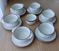 Suppentassen mit Untertassen 7-teiliges Set Cremeweiss, neu!