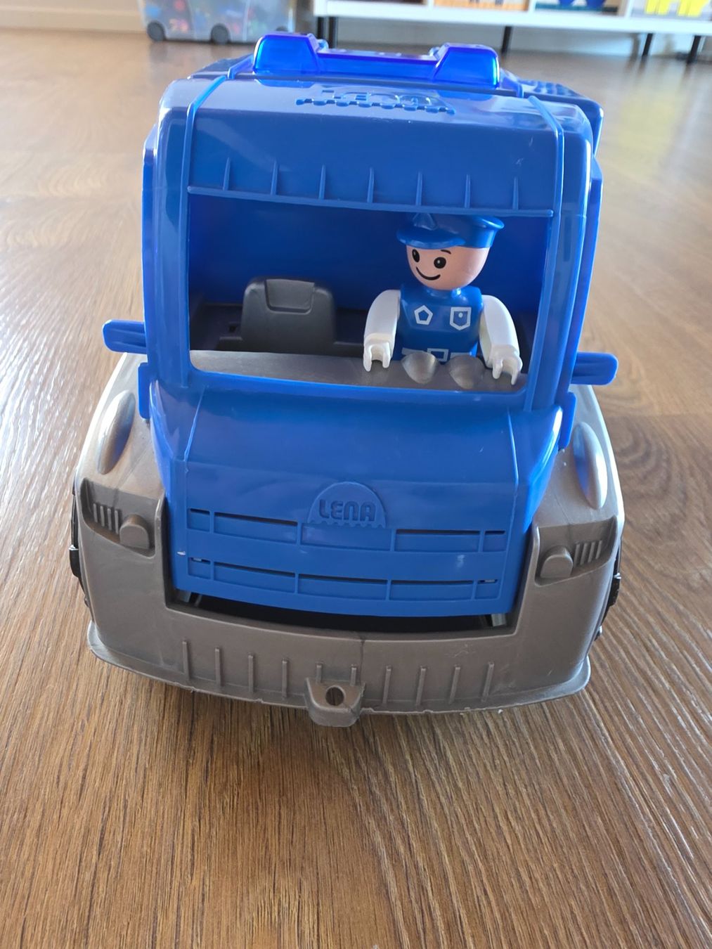 Jouets: Spielzeug Polizeiauto blau – D'occasion à Nebikon par Japostyle 4