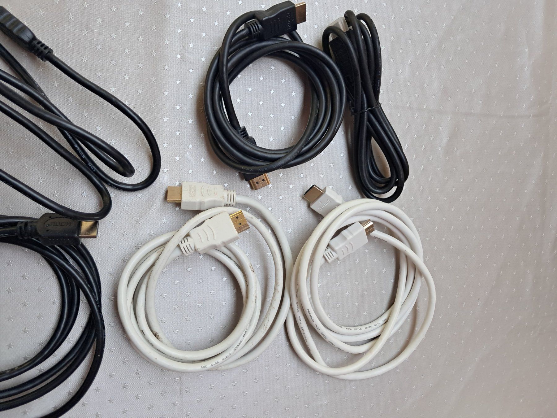 Cavi: Lot câble hdmi – Usato da moutier venduto da Dupont50 1
