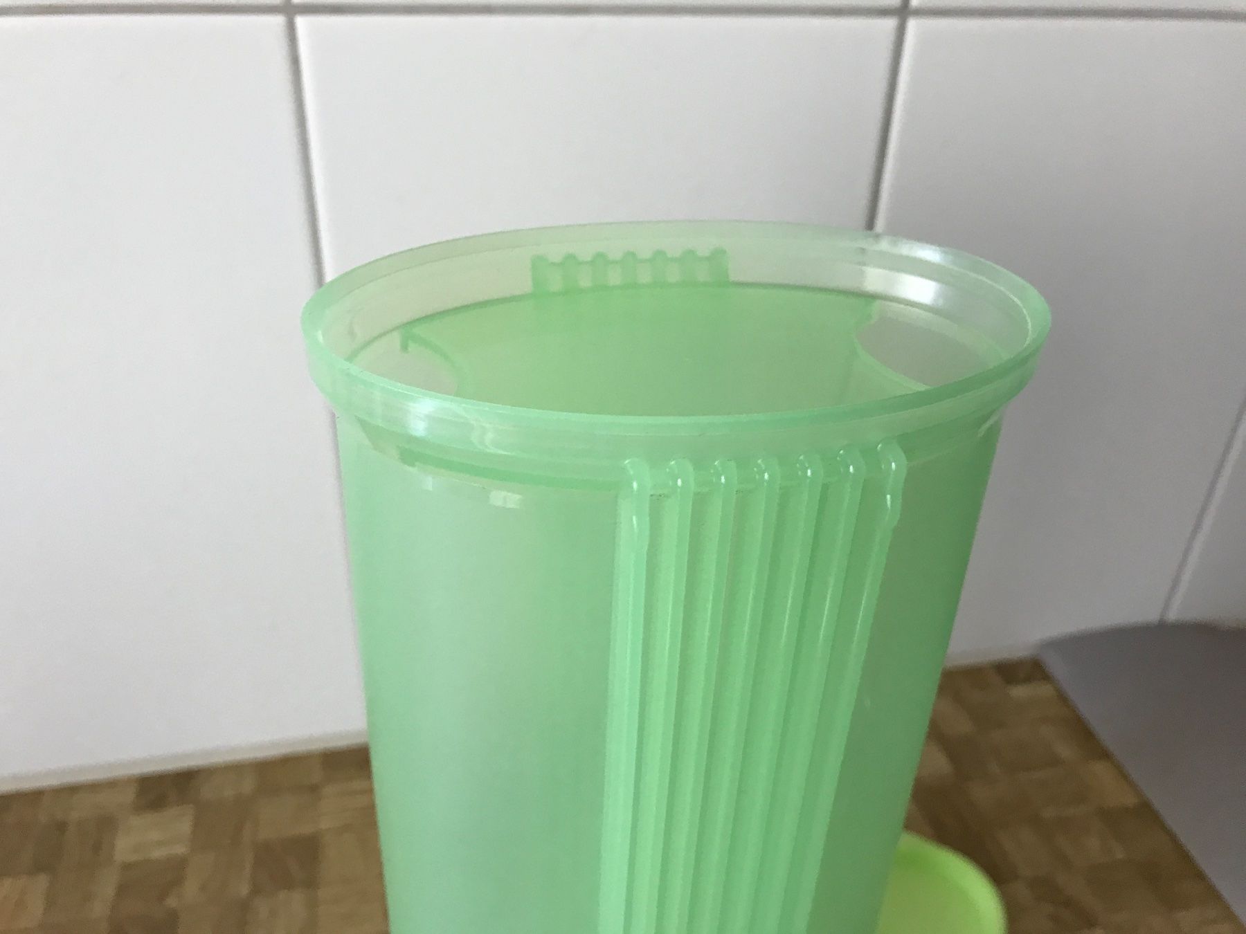 Tupperware Contenitori & Simili: Tupperware   grosse Spaghettidose – Usato da Birmensdorf ZH venduto da Hilhan 1