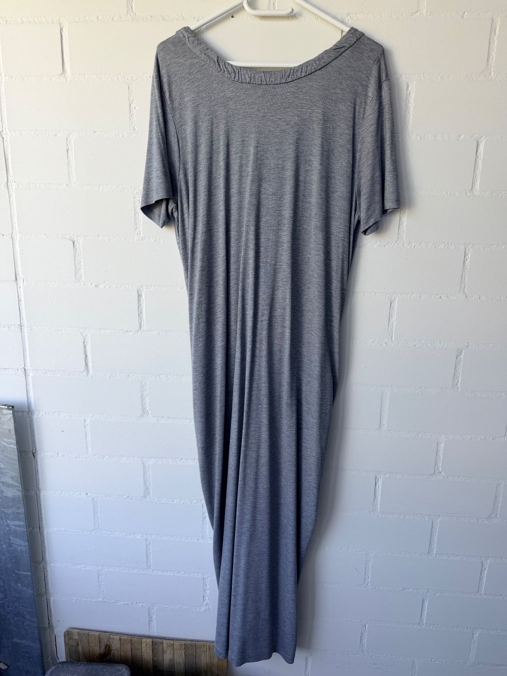 Cos Kleider: COS Jersey Maxi Kleid grau Gr. L – Gebraucht aus Brütten von Rod816 2