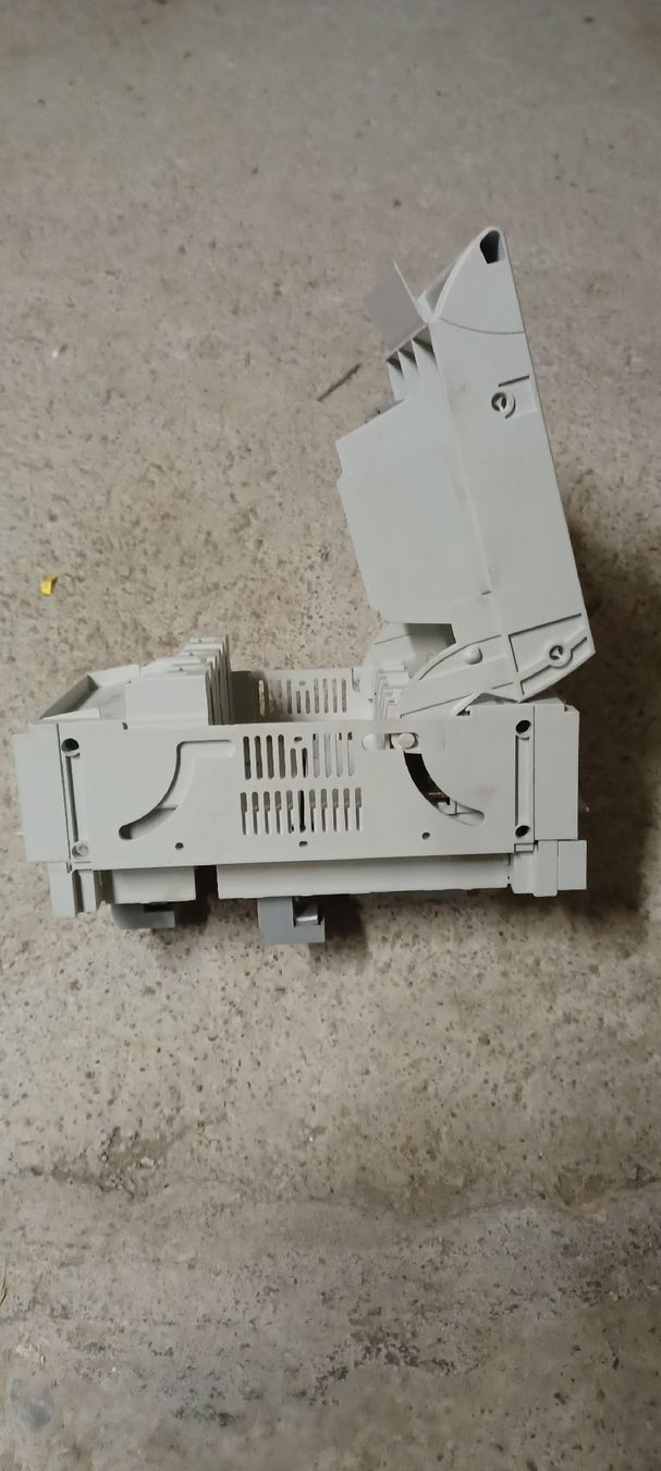 Hager Alimentation électrique: HAGER NH Trenner – D'occasion à Lommis par Mondeo63070 4