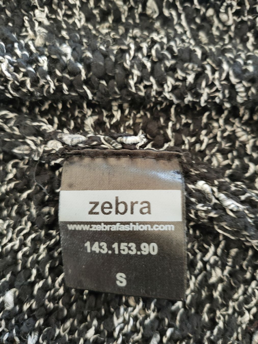 Zebra Giacche: Strickjacke mit Pailletten, Grösse S – Usato da Gipf-Oberfrick venduto da minini 6