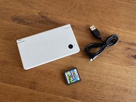 Nintendo DSi in weiss mit 1 Spiel
