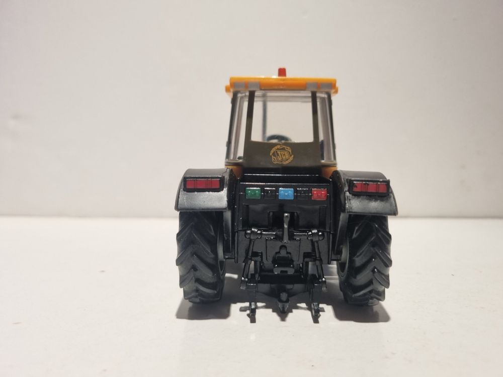 Britains Tracteur Case IH Magnum 72 Noir édition Limitée 501 Pièces 1/32 Neuf