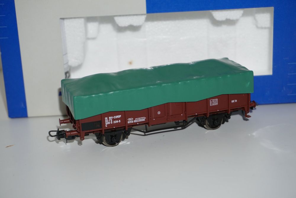 Roco - FS offener Güterwagen mit Plane H0/DC (Gebraucht) in Matten b ...