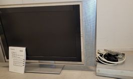 Sony VEGA LCD Colour TV - Perfect for cosy nights in!