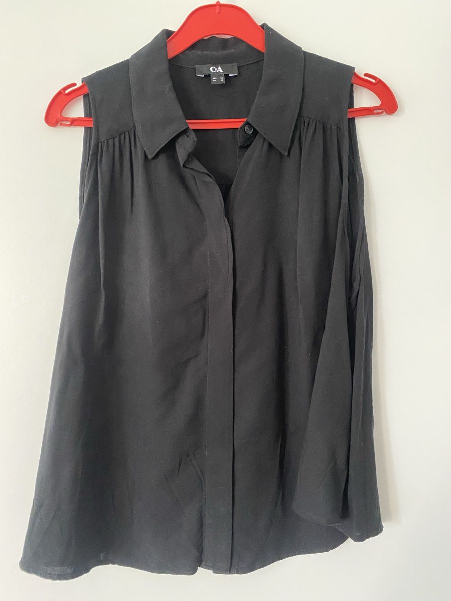 C&A Blusen: Chemise noire sans manches, 36 – Gebraucht aus Versoix von coul-raoul