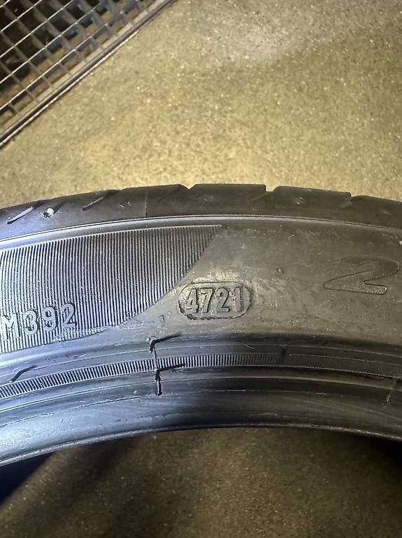 Pneumatici & Ruote complete: Pirelli P Zero Sommerreifen, Top Zustand – Usato da Chur venduto da Jrrdr 1