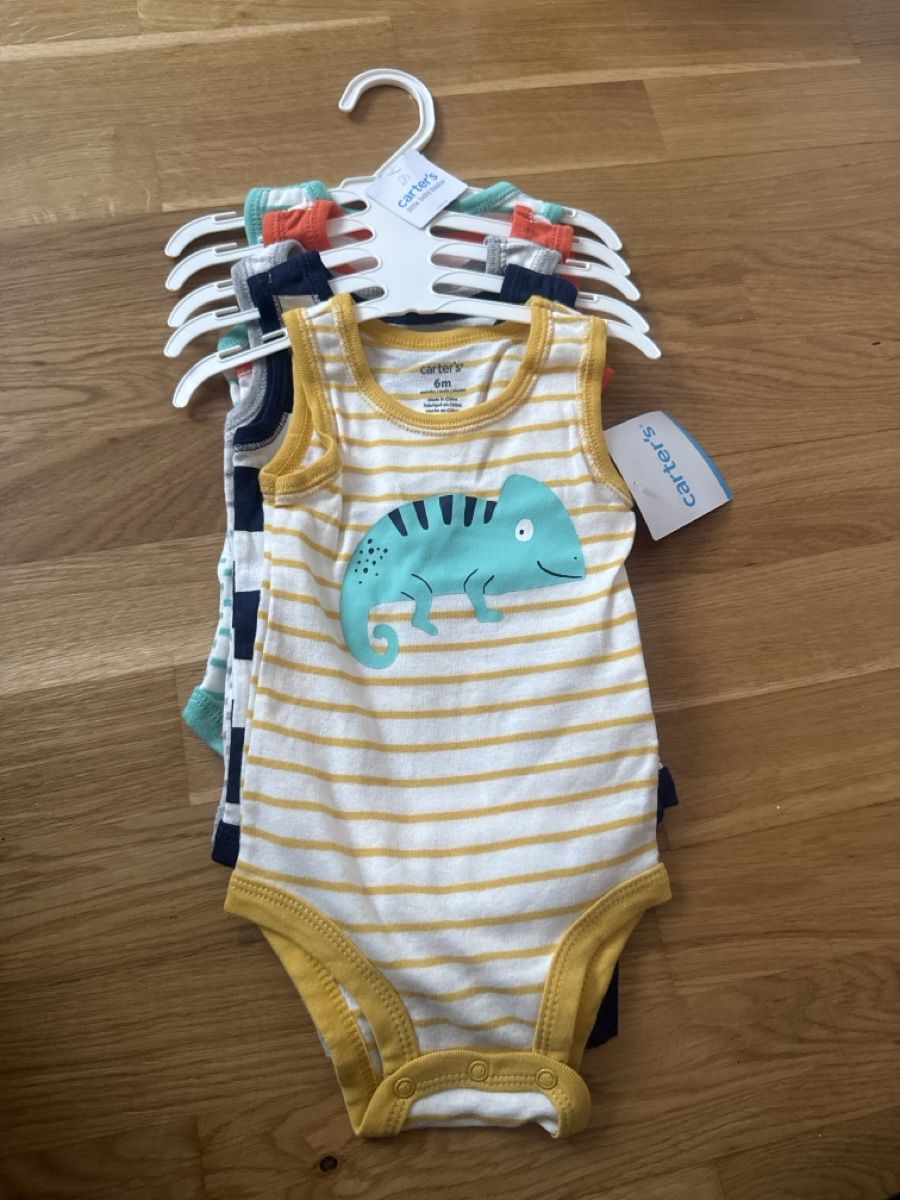 Lotti & Set di vestiti: 5 bidys neu carters – Nuovo e nell'imballaggio originale da niederhasli venduto da gwe_8l5q