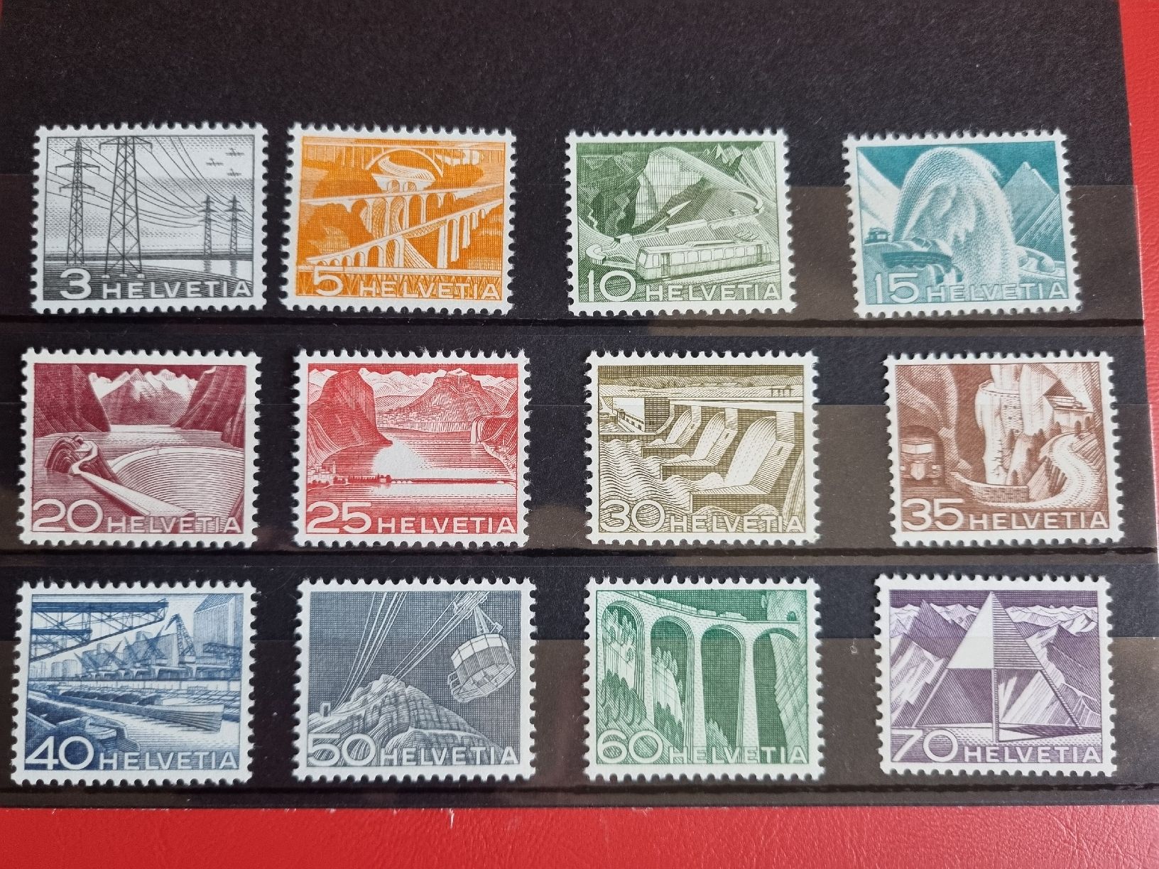 Tous les timbres: SAMMLUNG: TECHNIK UND LANDSCHAFT - POSTFRISCH  – Neuf (Voir description) à Heimenschwand par rog_p7h9