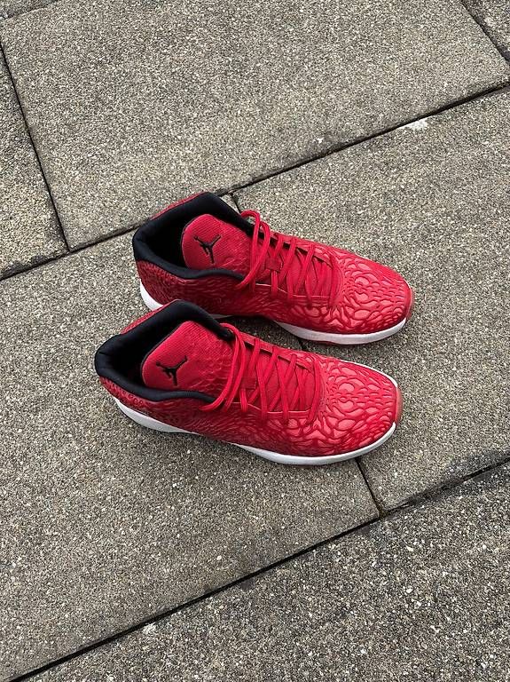 Scarpe da uomo: Jordan Schuhe – Usato da Bottighofen venduto da FlorinT00