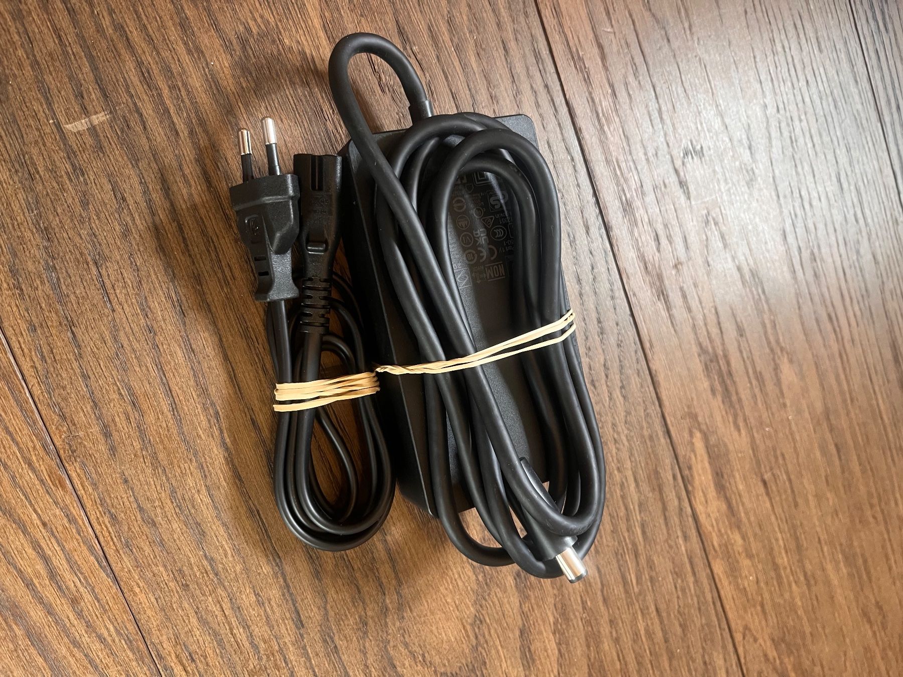Microsoft Dockingstation: Microsoft Surface Dock 2 | Modell 1917 + Gratis DP Kabel – Neu (gemäss Beschreibung) aus Watt von Robin.z 2