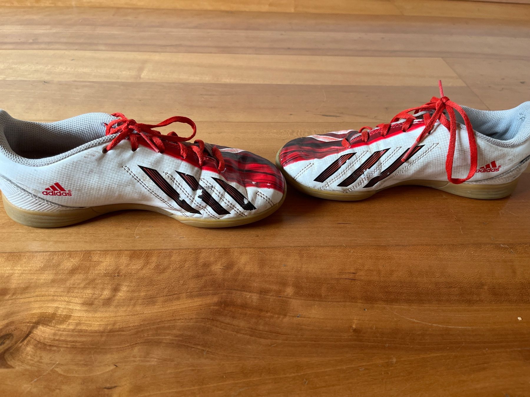 Adidas Scarpe per ragazzi: Fussball Hallenschuhe Gr. 36 – Usato da Grüningen venduto da lovinho 2