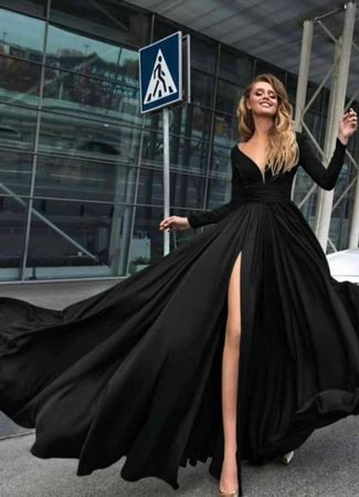 Schwarzes Abendkleid mit Schlitz, Grösse 36, elegant!