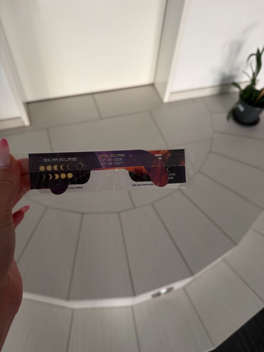 Lunettes & Verres: Sonnenfinsternis Brille – Neuf avec emballage d'origine à Grenchen par Ann_6rqv 1