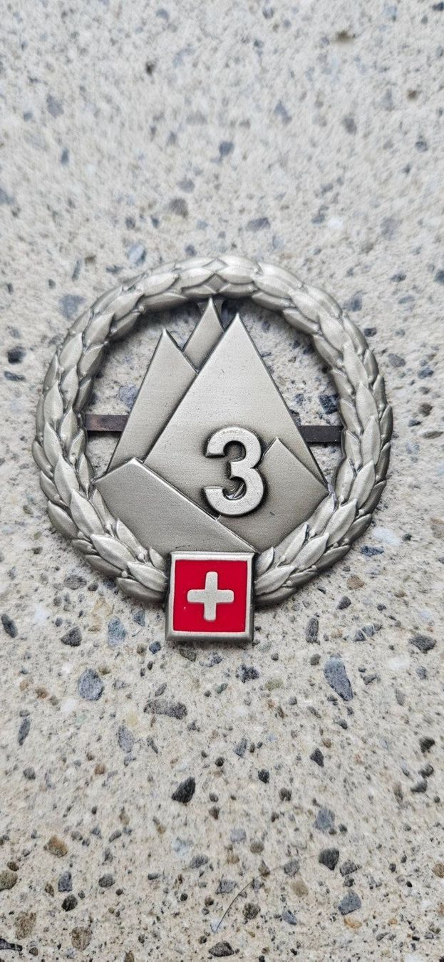 Schweizer Armee Placchette & Badge: *** Beretemblem Silber Schweizer Armee *** – Nuovo e nell'imballaggio originale da Riedholz venduto da fr_sIruP