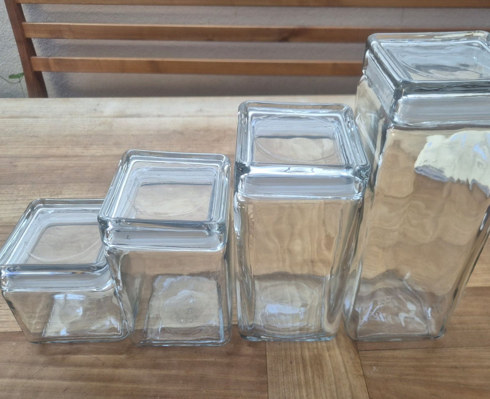 Bicchieri: Anchor Hocking 4er Set Vorratsgläser stapelbar Glasdeckel – Usato da Zürich venduto da rude2014