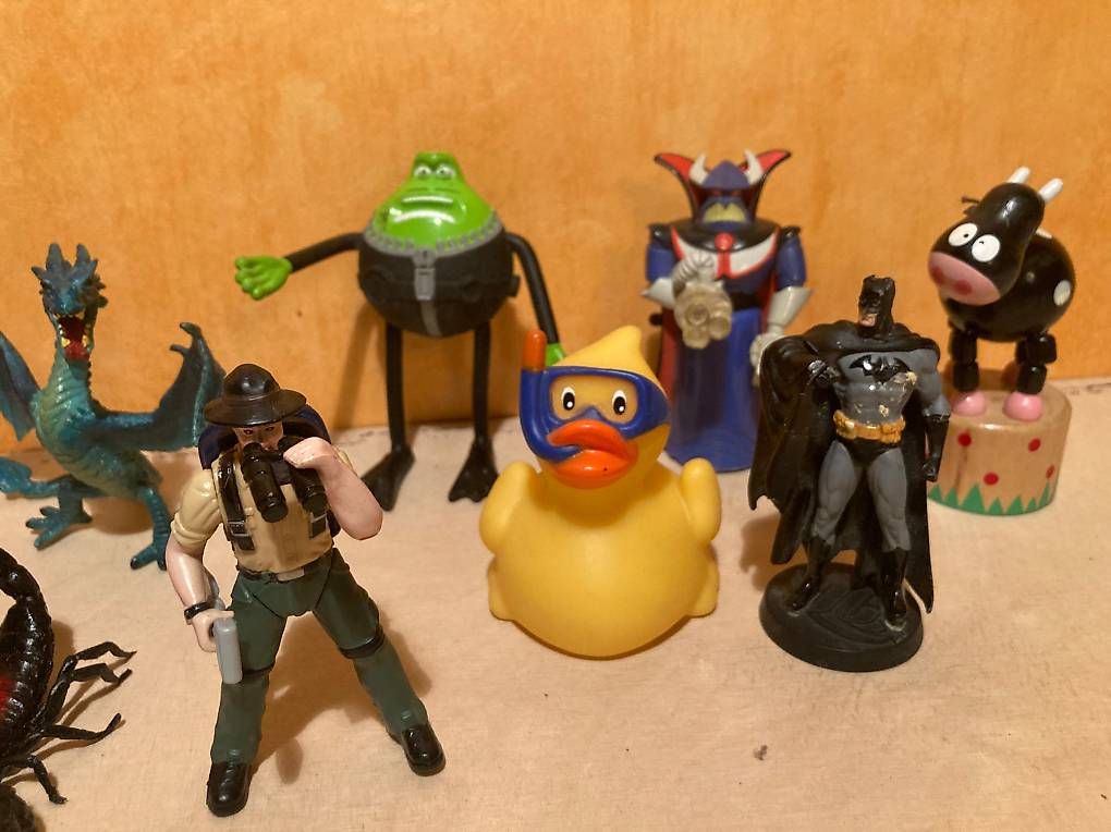 Giocattoli: 10 figurines vintage, dragon, Batman – Usato da Belmont-sur-Yverdon venduto da Manu1112 2