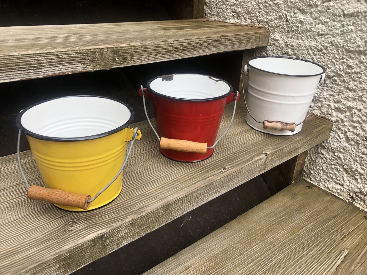 Tutte le decorazioni: 3 sceaux vintage tôle émaillée – Usato da Bernex venduto da joe_6dn9 1