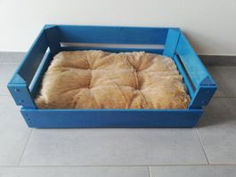 Katzen- Hunde Holzbett Blau 60 x 40 cm mit Kissen Wetterfest