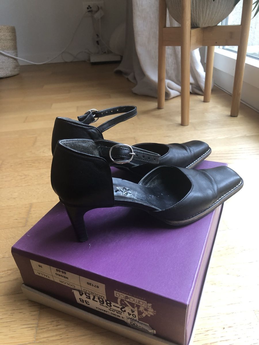 Scarpe da donna: Schuhe, Pumps, Gr. 37 – Usato da Zürich venduto da vadimi